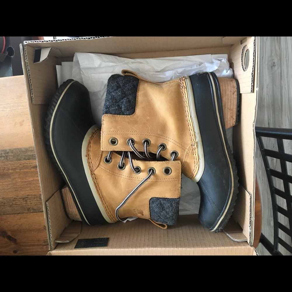 Women’s Sorel Winter Boots Size 7.5